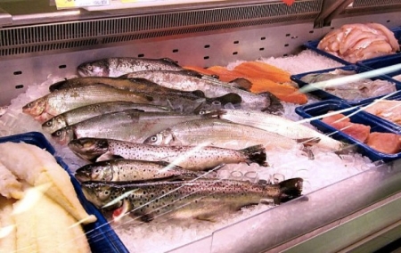 После введения эмбарго в России на треть выросли цены на рыбу
