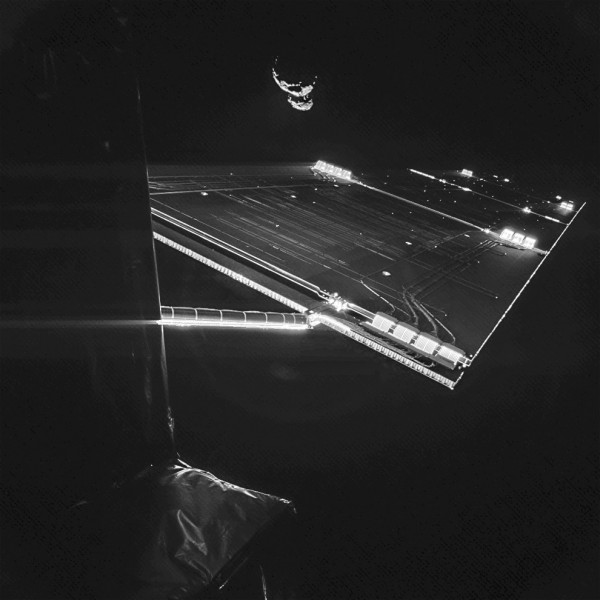 Комета Чурюмова-Герасименко начала нагреваться и распадаться