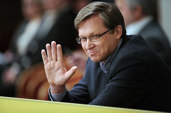 СКР вызвал оппозиционера Рыжкова на допрос по делу об убийстве Немцова