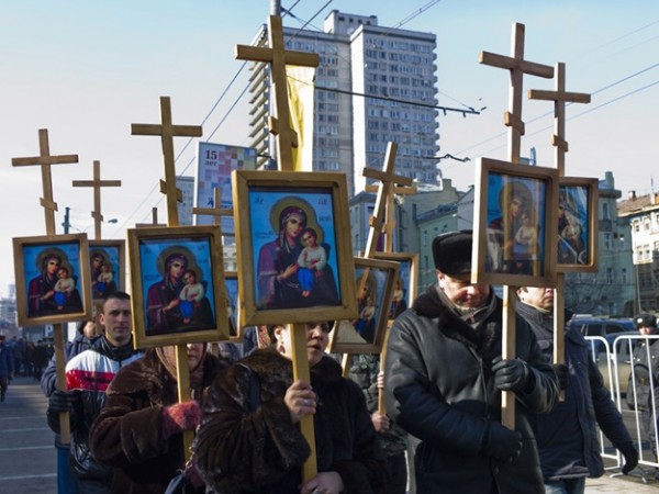В Москве православные активисты прервали юбилейный концерт «Серебряного Дождя»