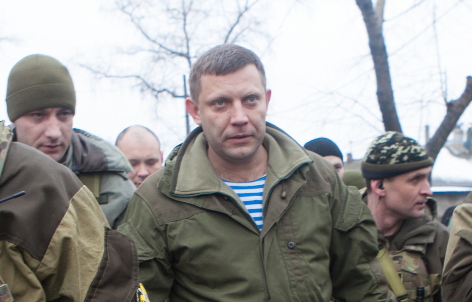 Александр Захарченко попал под артиллерийский обстрел