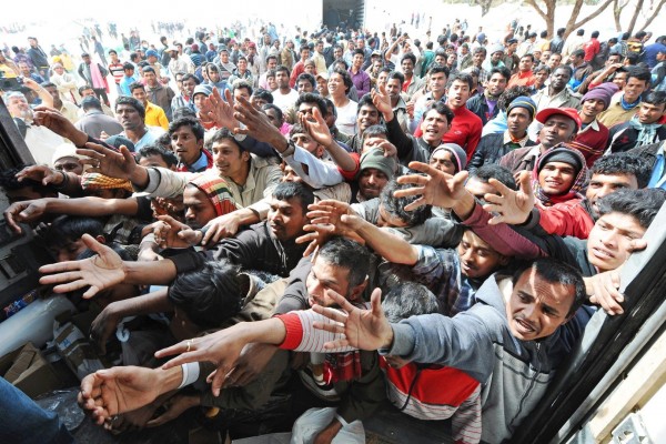 СМИ: Власти Германии ожидают 1,5 млн мигрантов до конца 2015 года