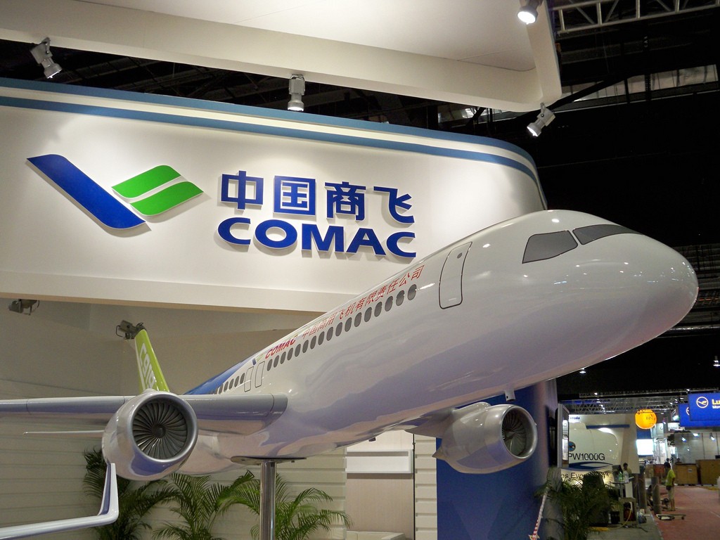 В Китае создан самолет способный конкурировать с Boeing и Airbus