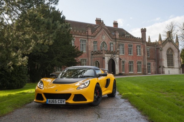 Lotus показал "заряженный" Exige Sport 350 в официальном ролике