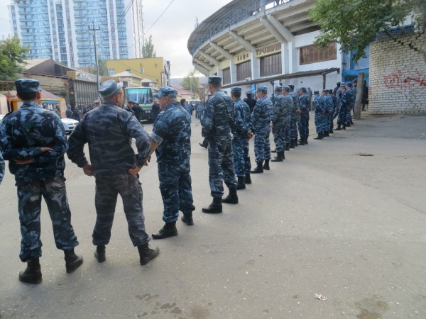 В Москве полиция эвакуировала посетителей ТЦ «Мега» в Теплом стане