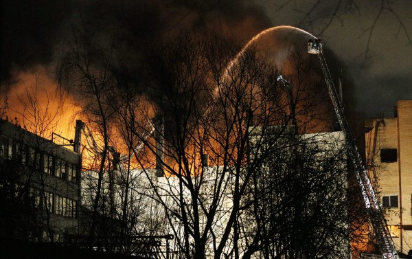 В Москве сгоревший швейный цех за сутки до пожара выставили на продажу