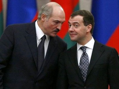Медведев и Лукашенко обсудили способы преодоления экономического кризиса