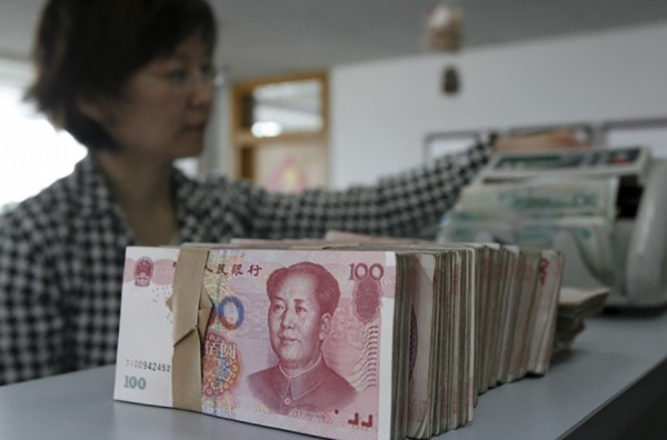 Китай резко укрепил юань к доллару США
