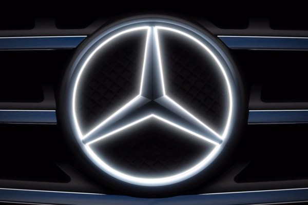 Mercedes-Benz готовит к выставке новый E-Class Estate