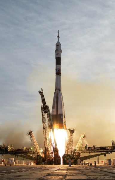 Запуск ракета-носителя "Союз" осуществлен с космодрома Куру