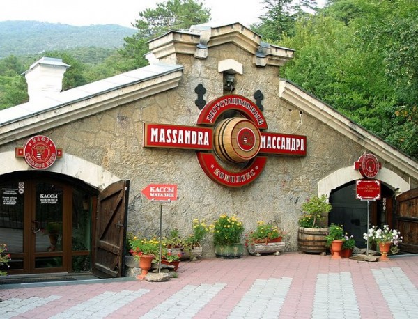 Крымский винзавод «Массандра» возобновил экспорт вина