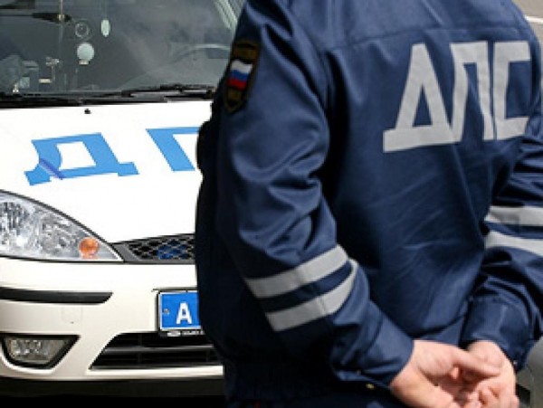 В Кирове задержали пьяного полицейского за рулем авто