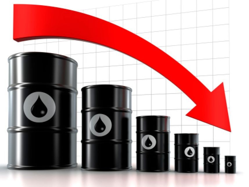 Нефть Brent упала ниже 42 долларов за баррель в первый раз с апреля