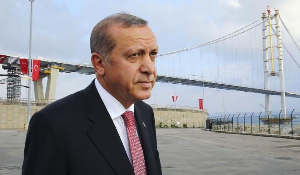 Эрдоган покинул страну в неизвестном направлении на частном самолёте