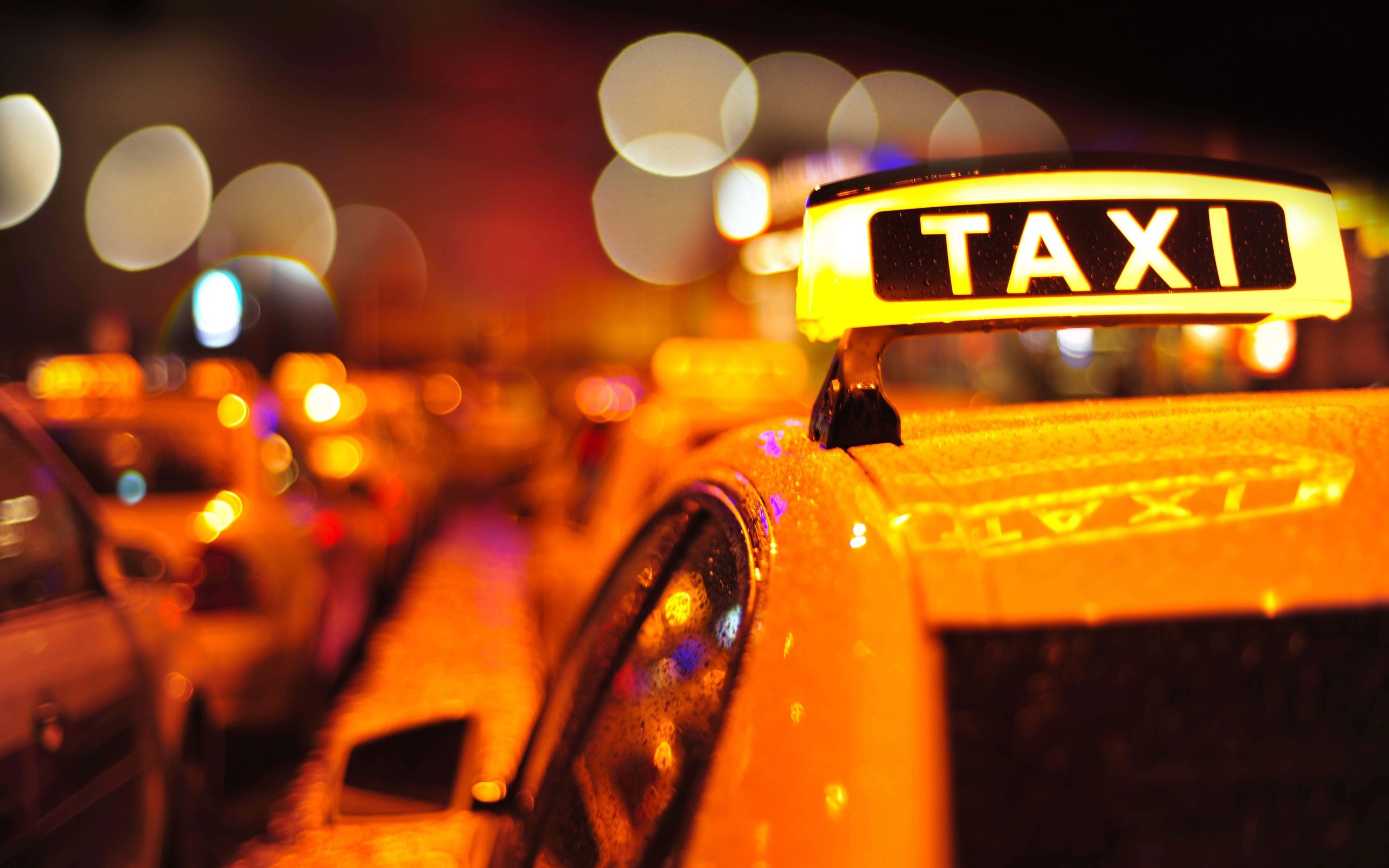 Таксист в столице РФ грабил клиентов с помощью медпрепаратов