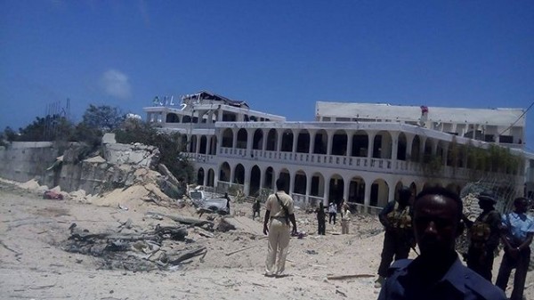 Пять солдат погибли во время теракта у резиденции президента в Сомали