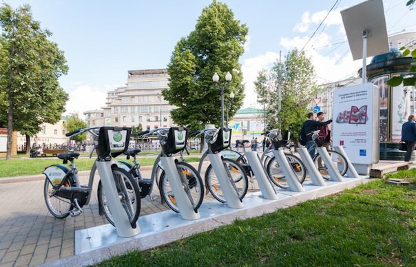 Москвичи узнают о свободных велосипедах в прокате через интернет