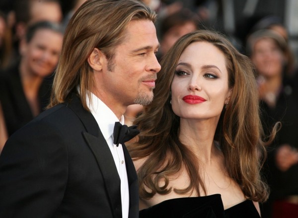 Анджелина Джоли не хочет расставаться с помолвочным кольцом за $250 тысяч