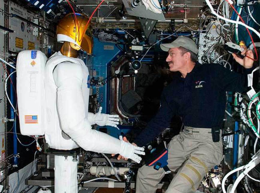 В России разработали робота-космонавта