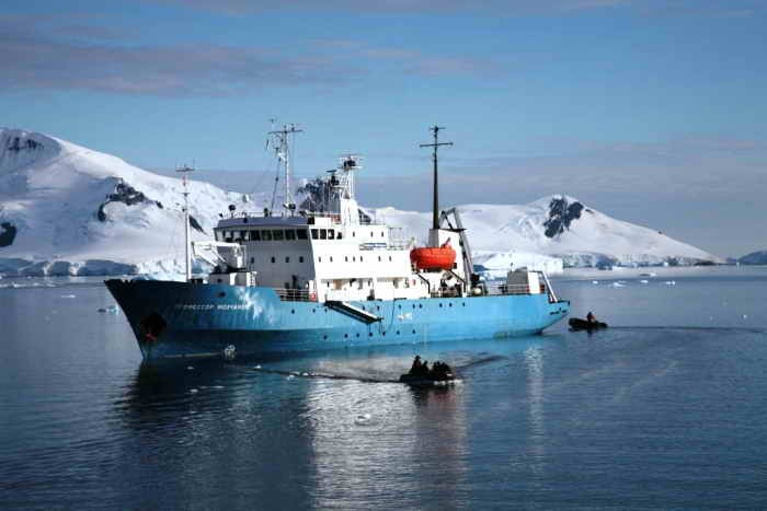Для сейсморазведки в Арктике построят два судна