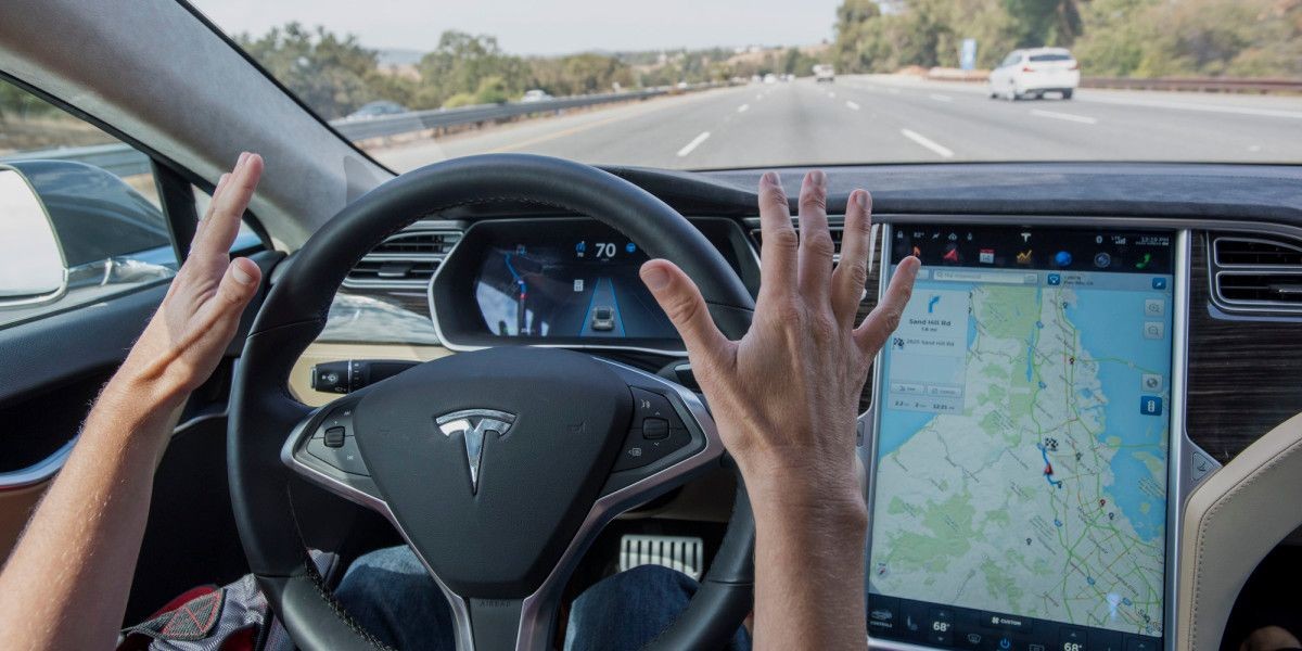 Tesla оснастит свои модели новоиспеченной системой автопилота