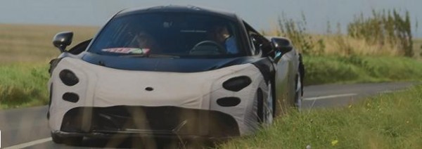 Суперкар McLaren сфотографирован во время тестирования