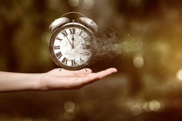 Ученые узнали, почему время идет вперед