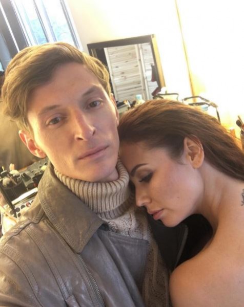 Павел Воля опубликовал интимное фото с женой Ляйсан Утяшевой