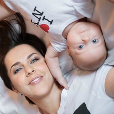 Ольга Шелест поделилась фотографиями со своей дочерью в Instagram