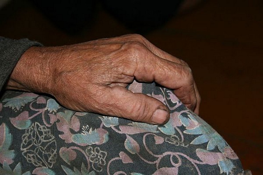 Останки престарелых супругов отыскали в квартире дома в Ломоносове