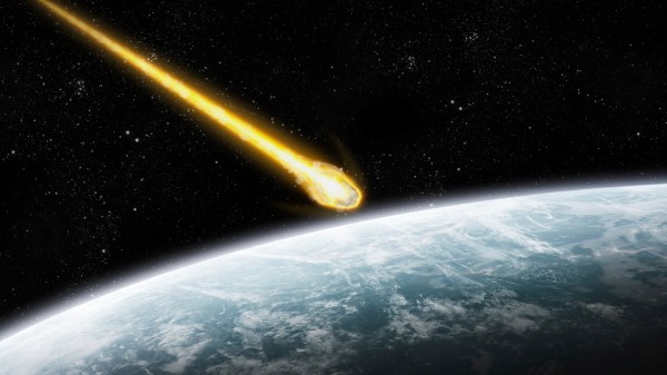 Астрономы обнаружили крохотный метеорит
