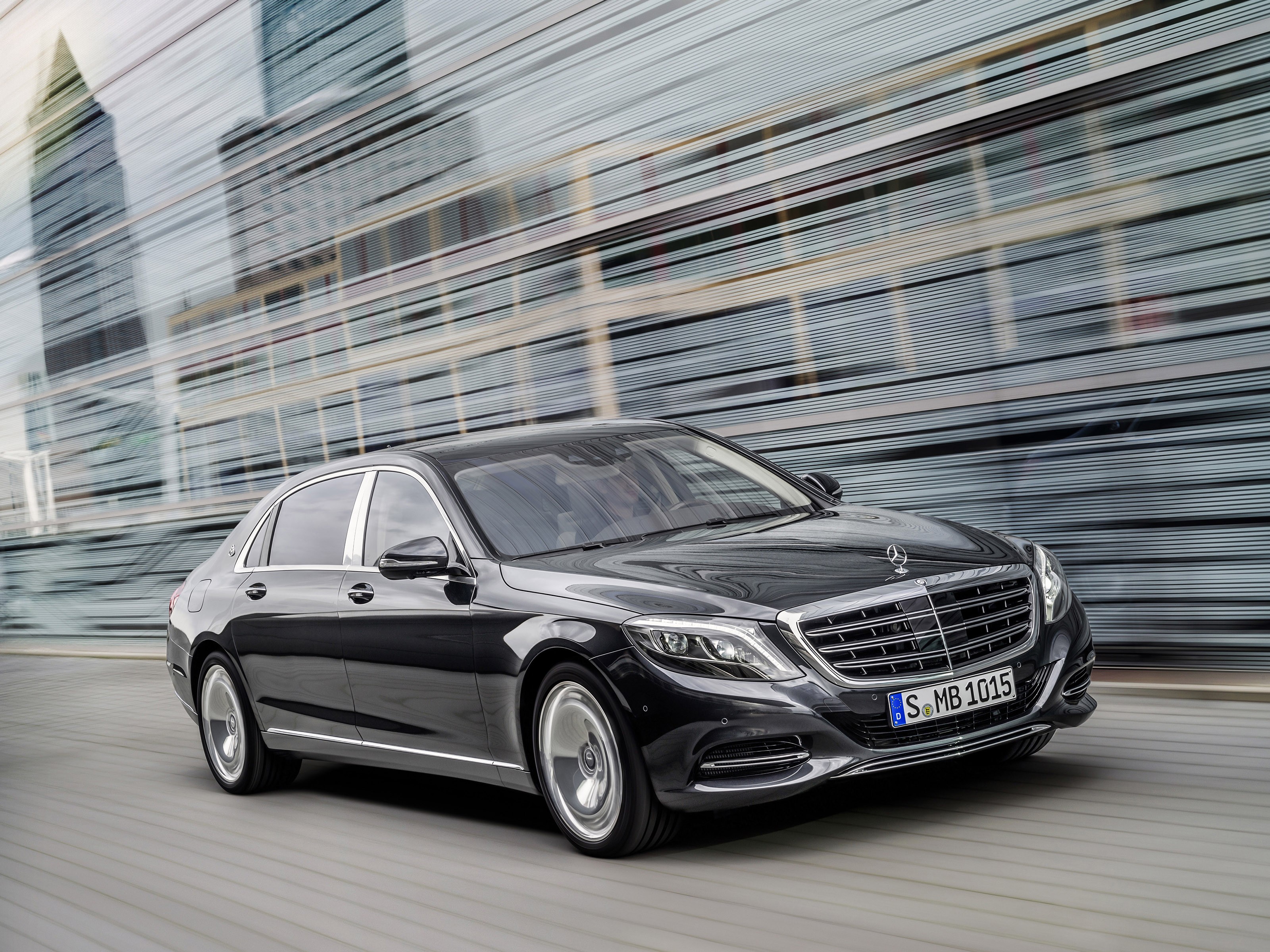 В России начались продажи Mercedes Maybach по цене от 7 миллионов рублей