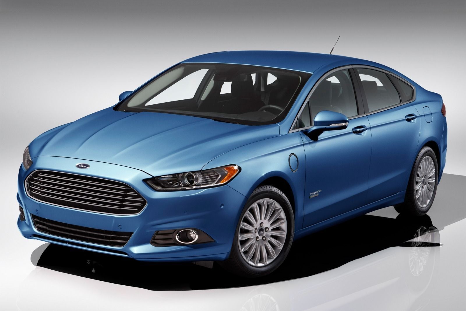 В Детройте пройдет официальный дебют обновленного Ford Fusion