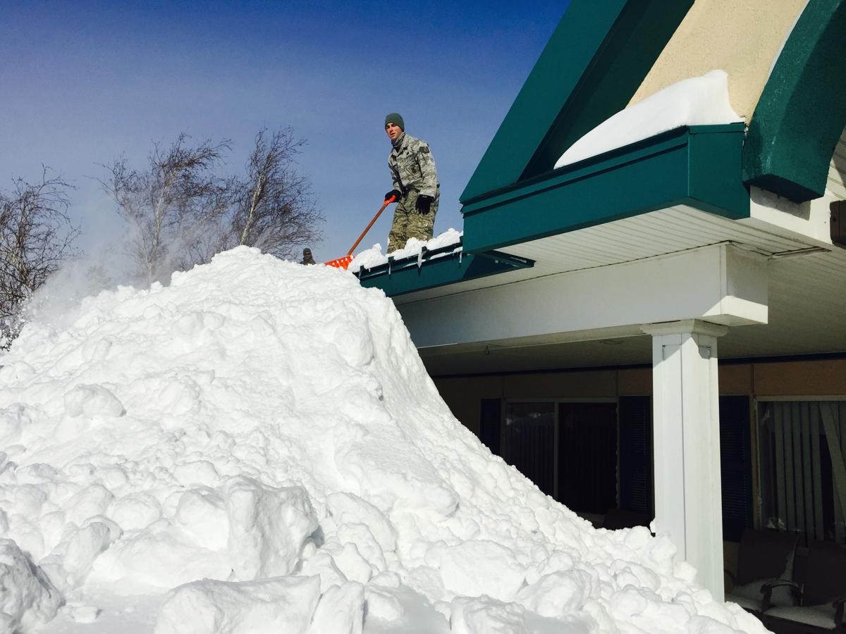 Число жертв снегопадов в США достигло 41 человека