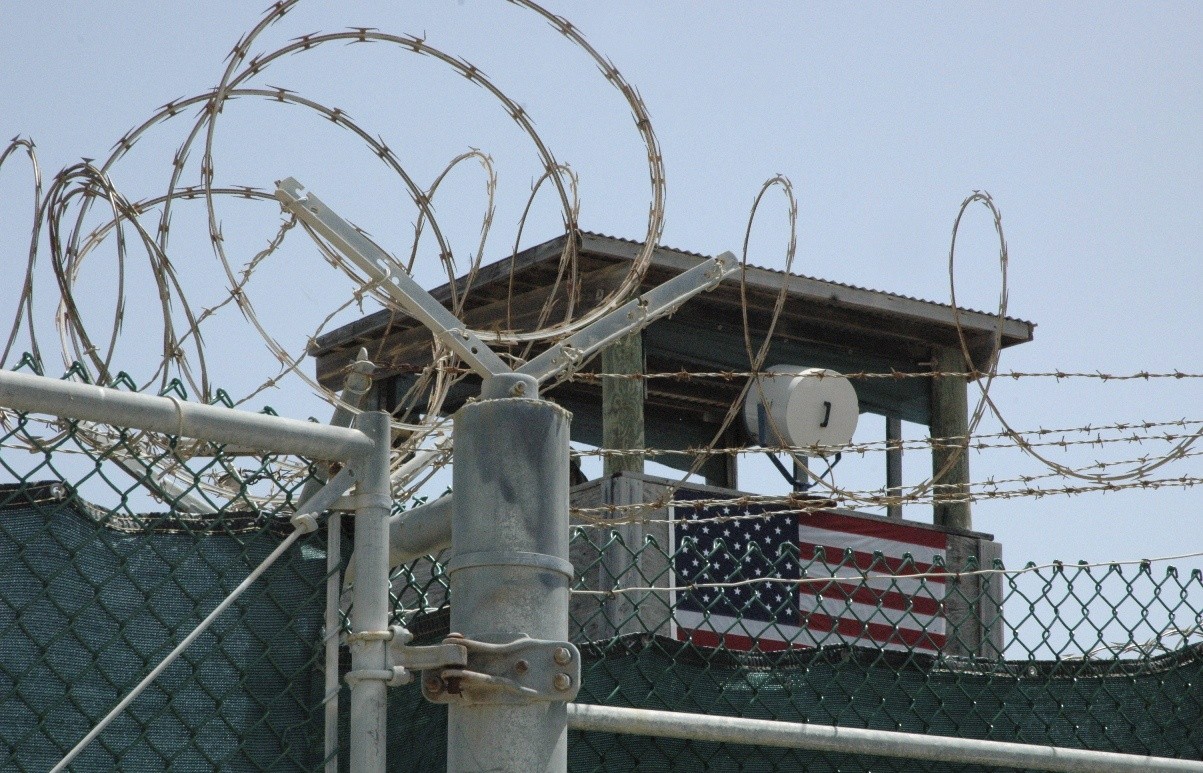 Пентагон представит план по закрытию тюрьмы Гуантанамо