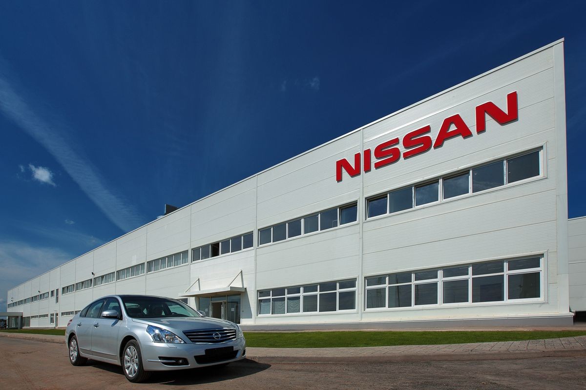 Продажи Nissan на российских