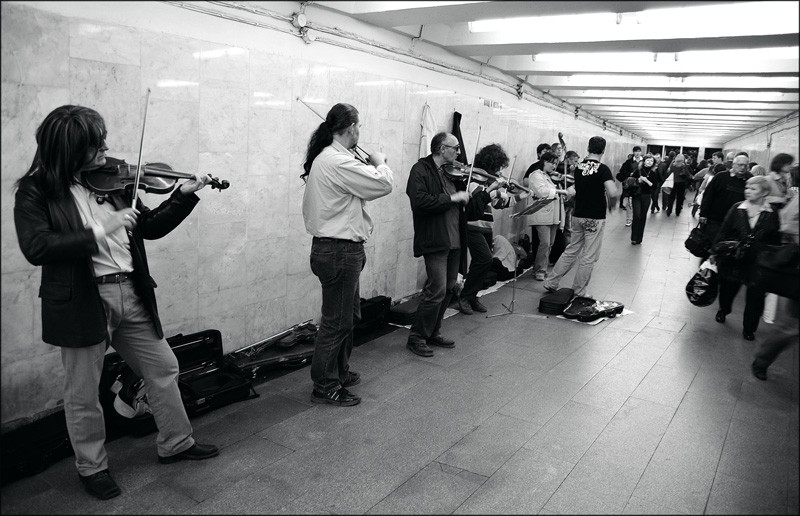 В столице выбрали 30 музыкальных исполнителей для легальных выступлений в метро