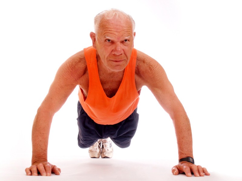 Ученые Физические упражнения в старости приносят меньше пользы