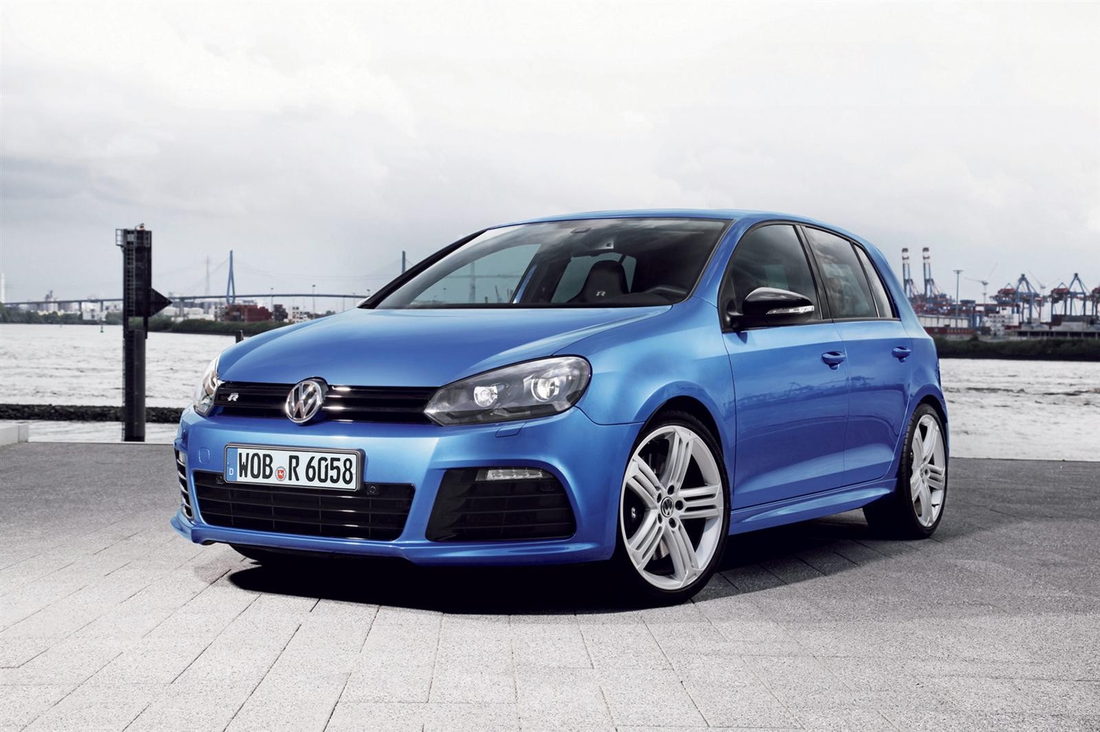 Volkswagen готовится презентовать усовершенствованный Golf