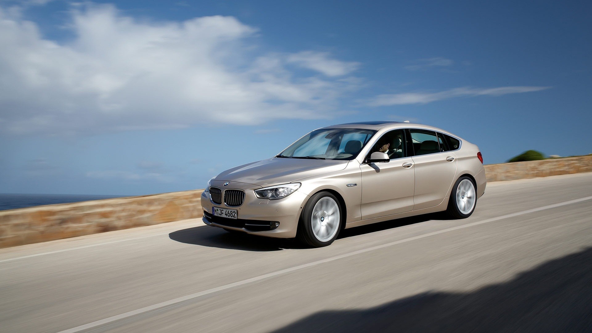 В России прекращены продажи хэтчбека BMW Gran Turismo 5-й серии