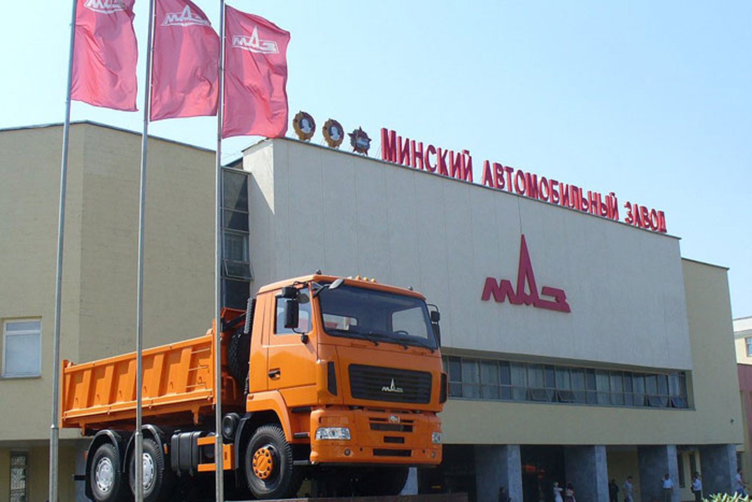 Минский автомобильный завод начал выпускать европейские грузовые автомобили