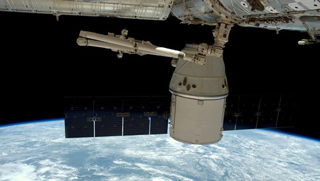 Возвращение на Землю космического грузовика Dragon запланировано на 19 марта