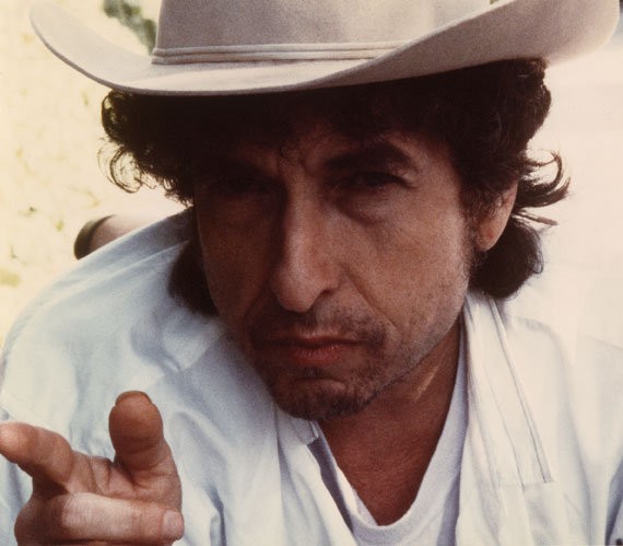 Боб Дилан согласился получить Нобелевскую премию