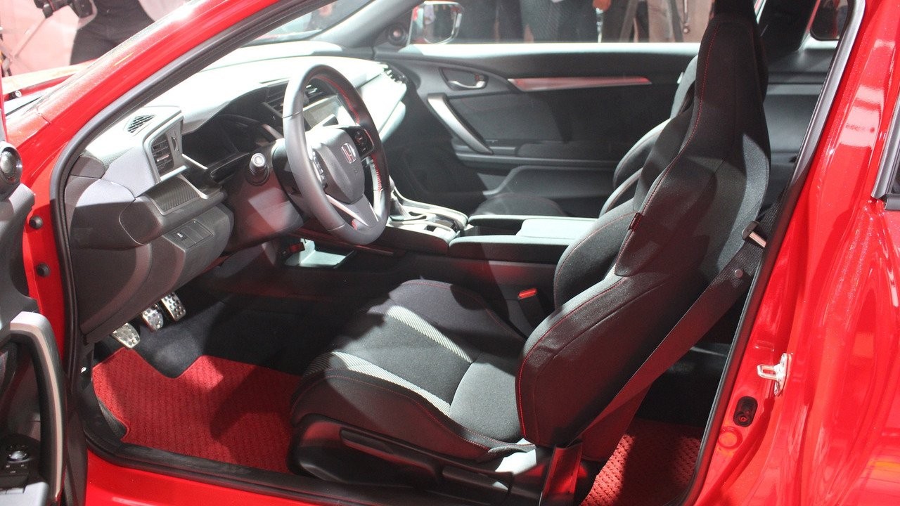 Хонда выпустит седан и купе Civic Si 6 апреля