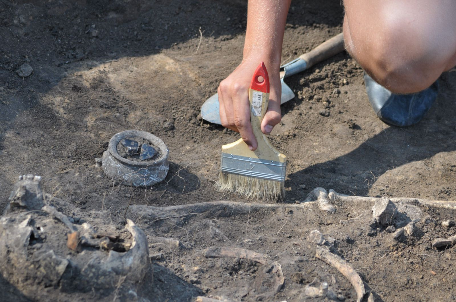 Китайские археологи обнаружили 18 старинных могил гуннов