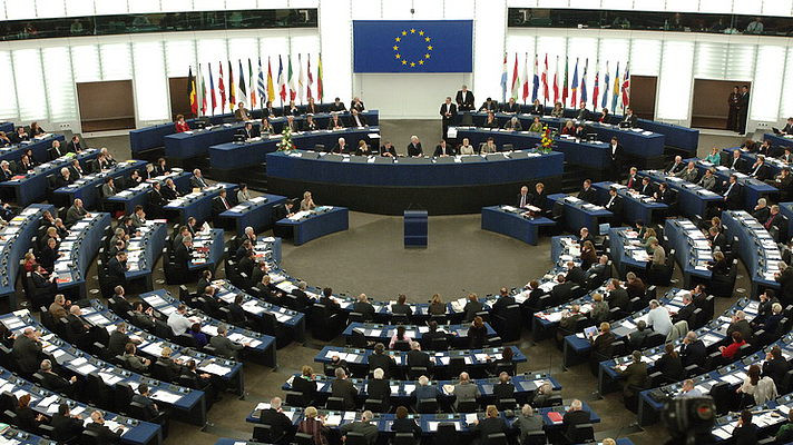Европарламент принял резолюцию, поддерживающую геев в Чечне