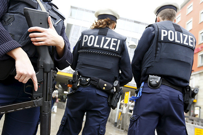Милиция задержала 2-х мужчин, собиравшихся устроить теракт в аэропорту Штутгарта