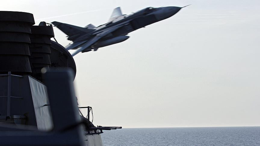 Размещено фото сближения русского Су-27 с самолетом-разведчиком США