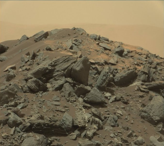 Необычайное фото нереального холма Ireson на Марсе показало NASA