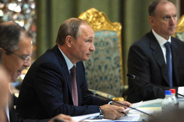 Песков: Путин сообщил план России Меркель и Макрону по украинскому вопросу